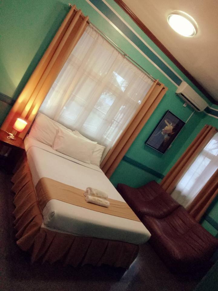Angono Villa Jhoana Resort חדר תמונה