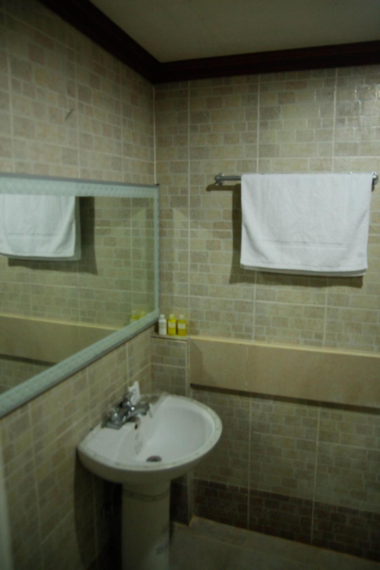 Angono Villa Jhoana Resort חדר תמונה