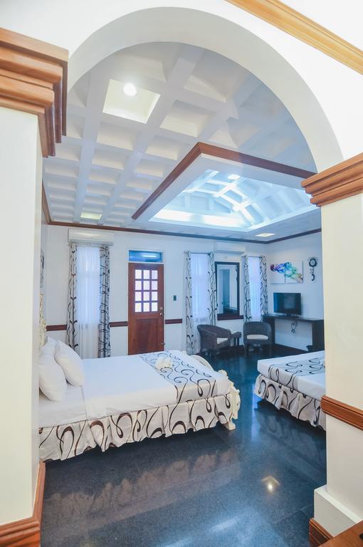 Angono Villa Jhoana Resort מראה חיצוני תמונה